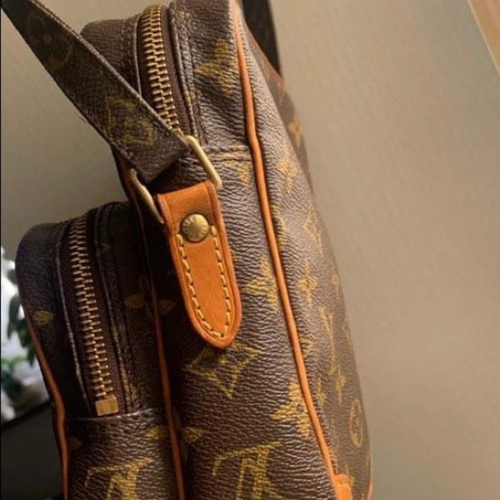 ❤️❤️SOLD❤️❤️Louis Vuitton Amazon mono crossbody - Picture 3 of 13